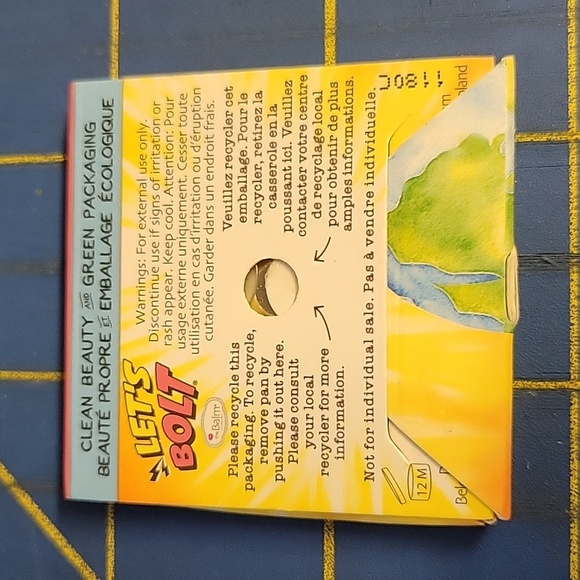 theBalm Let's Bolt Shimmering Gold Eyeshadow NIP - Picture 3 of 3